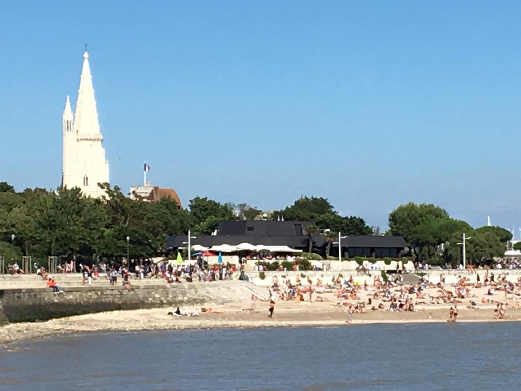 Accostage Hotel Plage De La Concurrence La Rochelle  Buitenkant foto